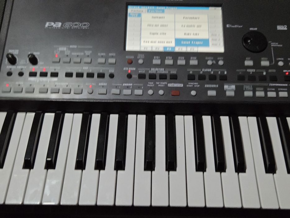 Vând korg pa600!!!!