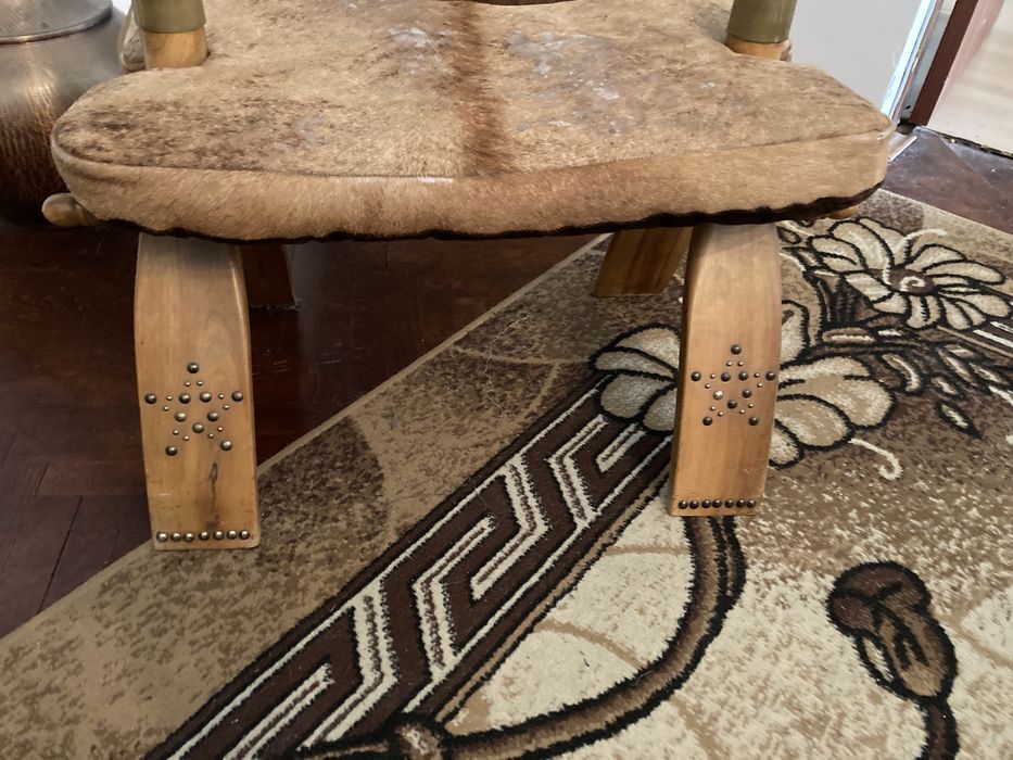 Табуретки антики