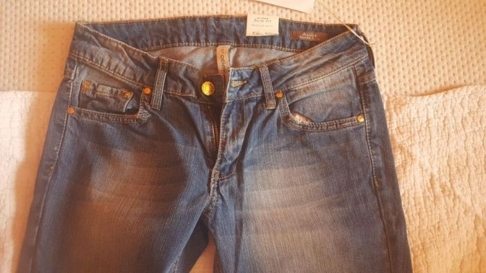 Дамски дънки Манго слим