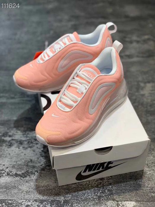 Нови дамски маратонки Nike Air Max 720 pink  размер 38 и 39