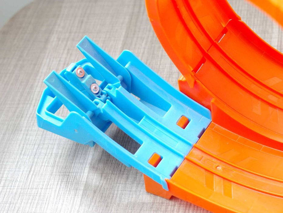 Писта HotWheels с лупинг за 2 колички Hot Wheels Loop + БОНУС