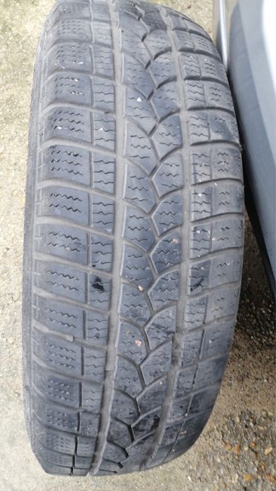 Vand Roti 5 buc  + Anvelope de Iarna +capace