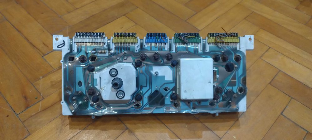 Километраж от Peugeot 405 (06.1987 - 08.1992) 1.6, 92 к.с.