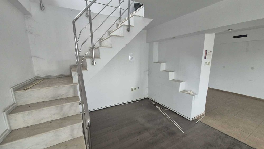 Apartament 4 camere si garaj dublu zona Ciuperca