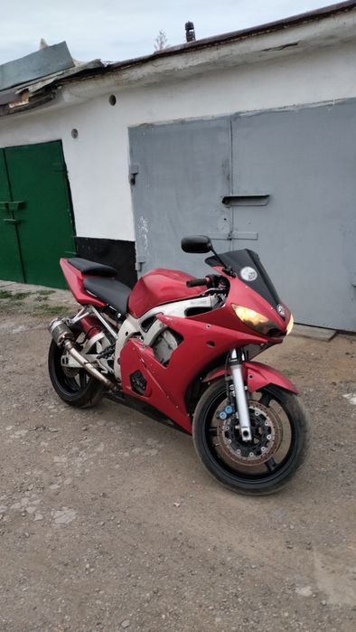 Продам мотоцикл ямаху r6 2002 год