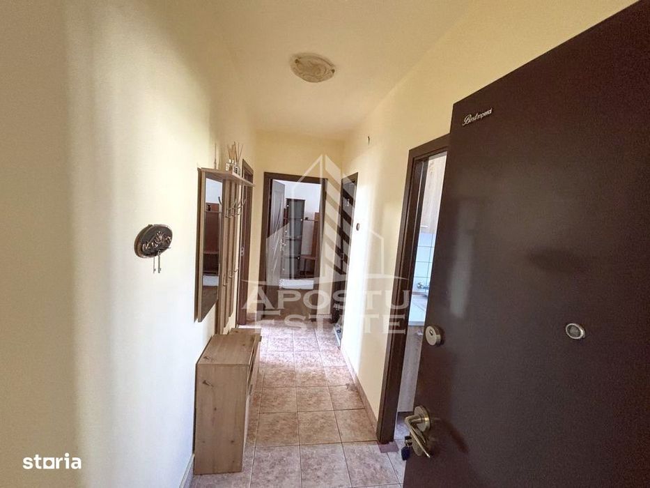 Apartament cu 2 camere de inchiriat,curte comuna,Complex Studentesc