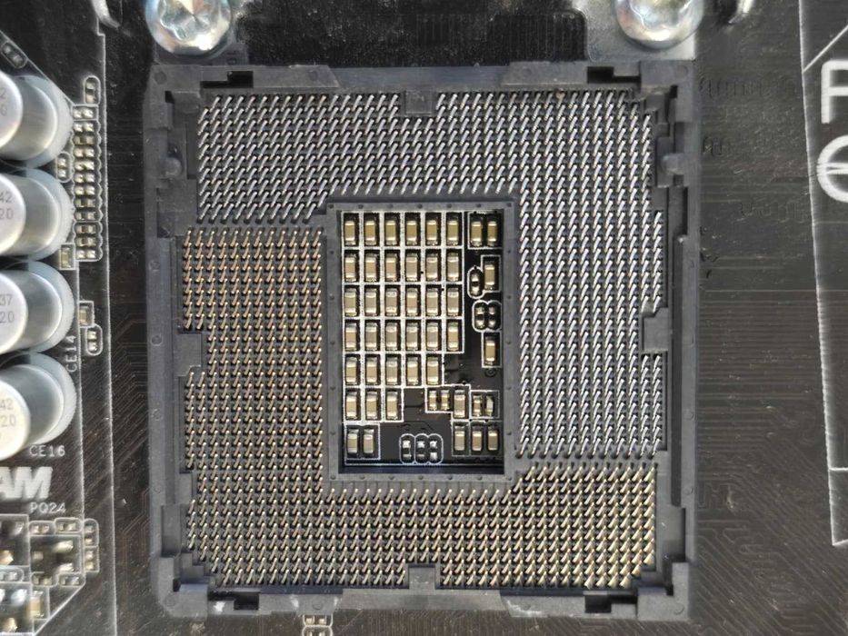 Placa de baza ASRock H81M-ITX LGA 1150 + Procesor Intel G3250