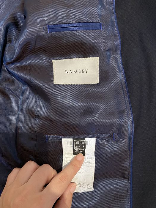 Мужской костюм