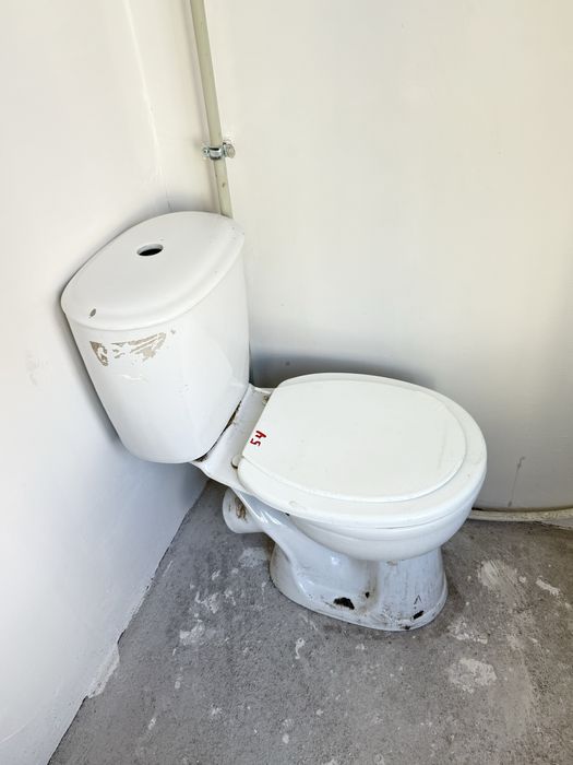 Продам б/у унитаз