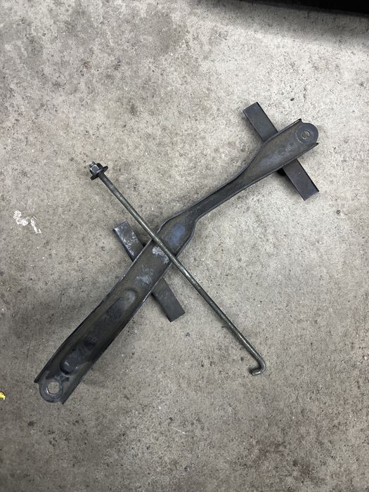 Фара на хайландер