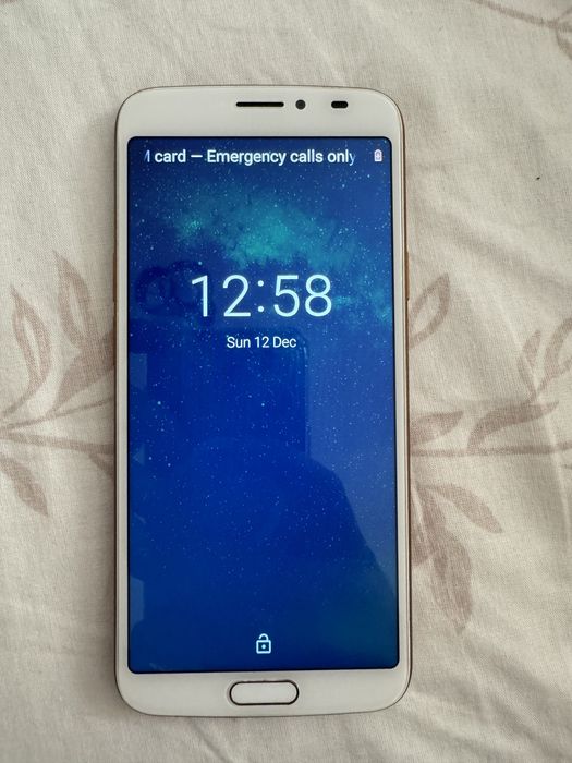 Telefon batrani doro 8080