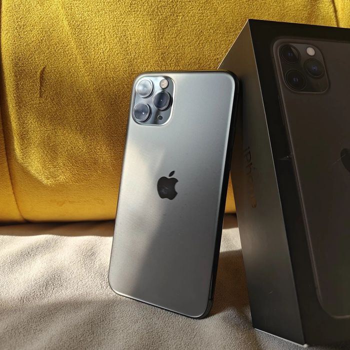Продам iPhone 11 Pro айфон 11 про