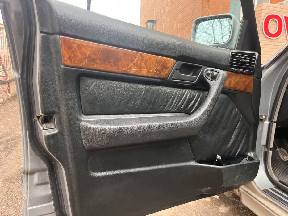 Продам салон жатый кожа бмв е34