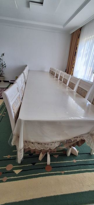 Стол сатылады, молочный цвет