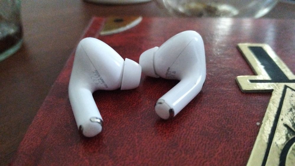 AirPods Pro 2 (Type-C) — Срочно!».