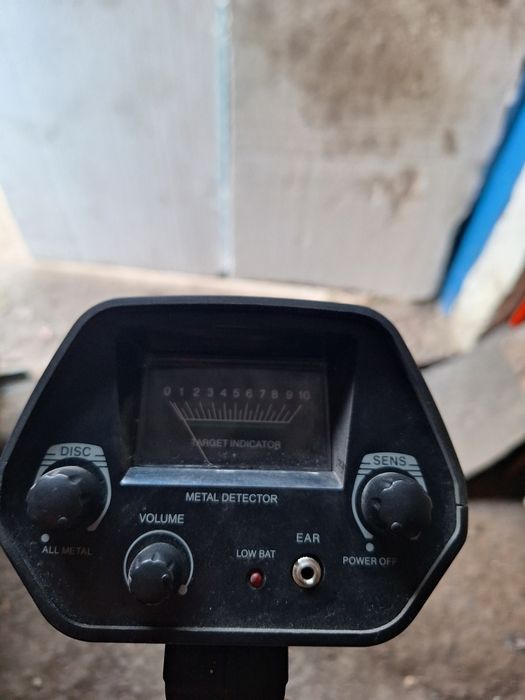Продам металлоискатель