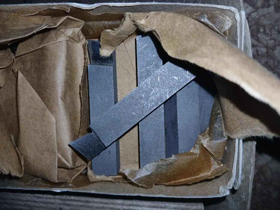 Резцы из быстрорежущей стали