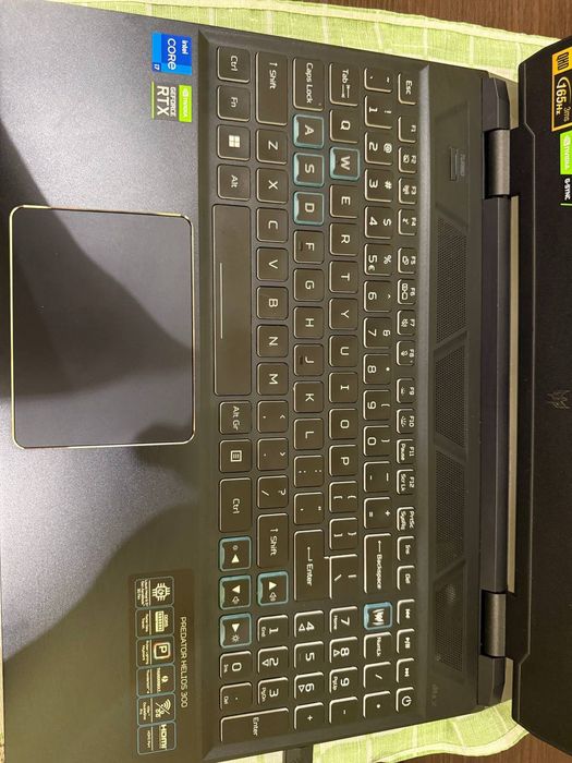 Noutbuk Acer Predator Helios 300