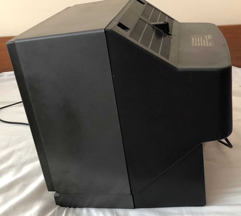 Телевизор Samsung CX-348ZME, работещ перфектно, подходящ за кабелна ТВ