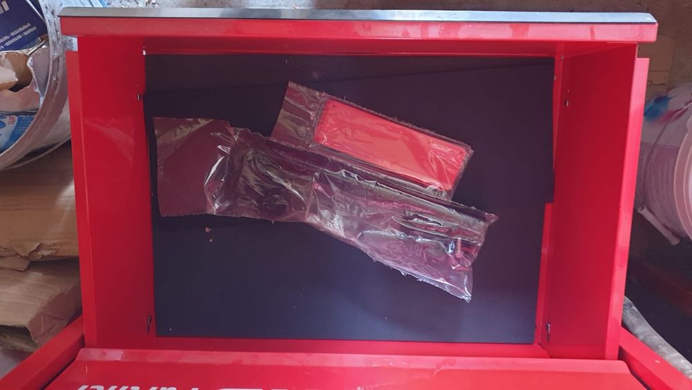 Тележка с  инструментами