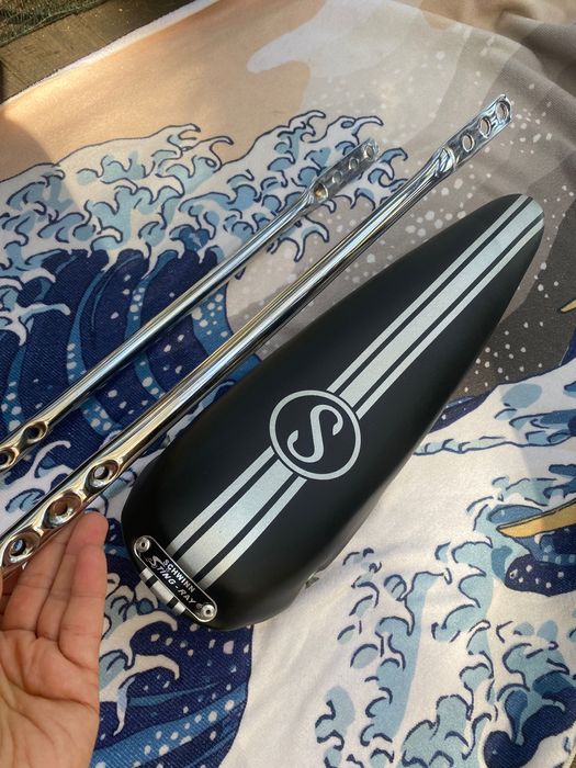 Крузър седалка Schwing Sting ray и сиси бар Нови