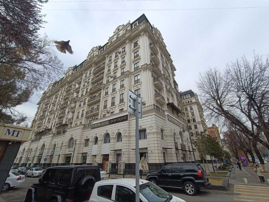 Продается 5 комнатная квартира ЖК Казахстан 170м2 Коробка Кирпич Метро