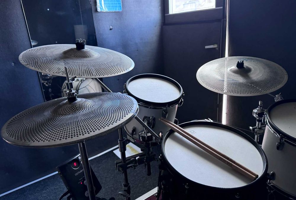 Комплект барабани, електронни, акустични, хибридни, DIY