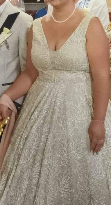 Vand rochie de mireasa
