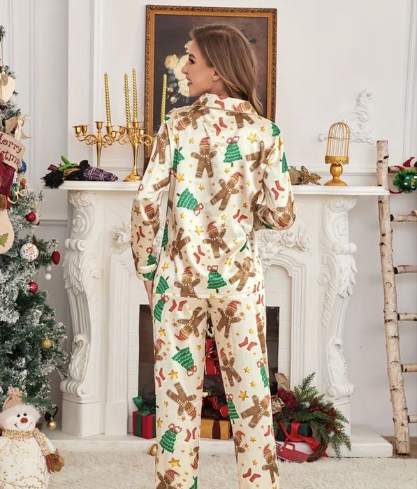 Дълга Коледна пижама