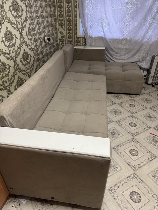 Продается диван угловой