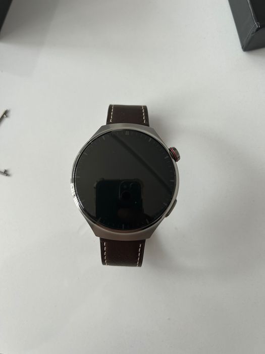 Смарт часовник HUAWEI WATCH 4 PRO 48.8