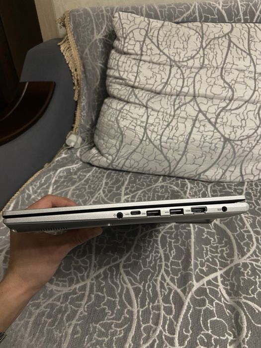 Ноутбук Asus Vivobook