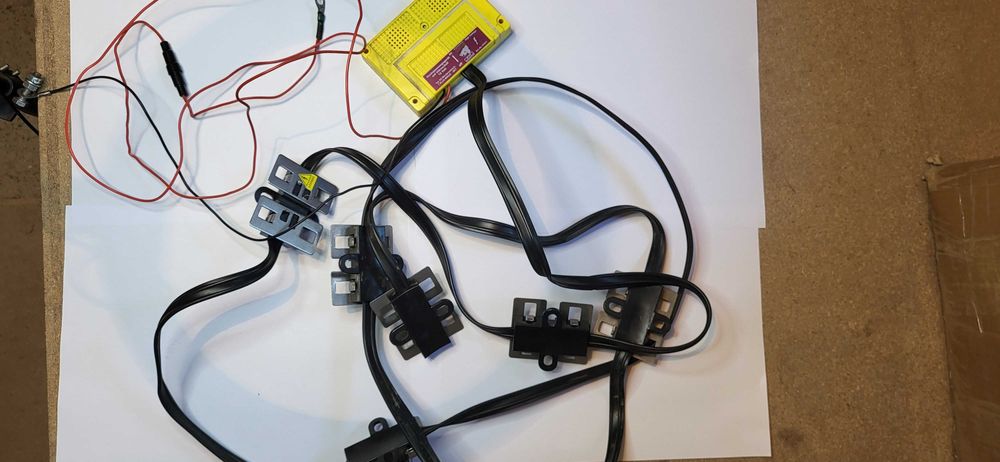 Instalatie antirazatoare auto ULTRASUNETE SI ELECTROSOCURI