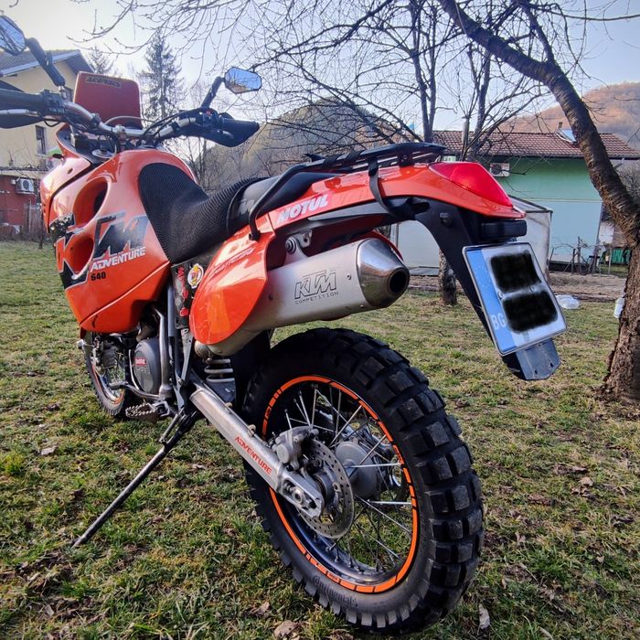 KTM 640 Adventure 
Година на производство: 2005
Сменени неща по