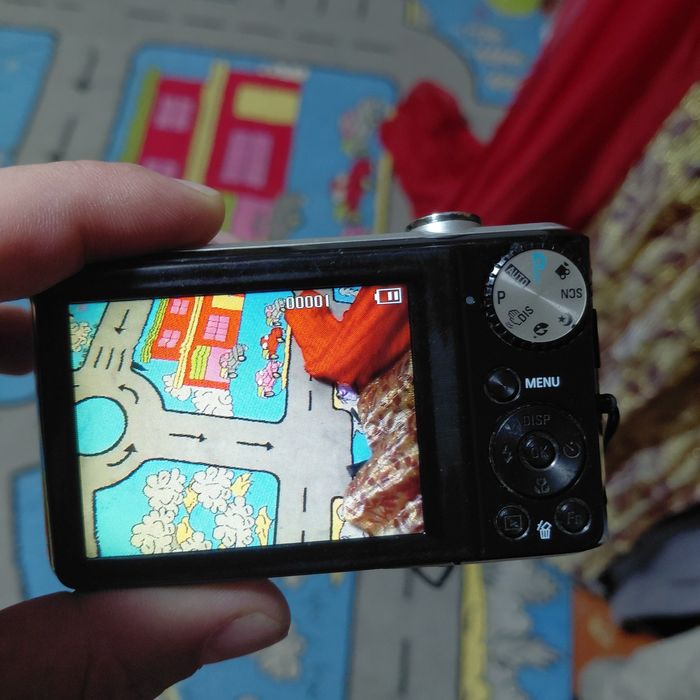 Продам самсунг фотоаппарат .
