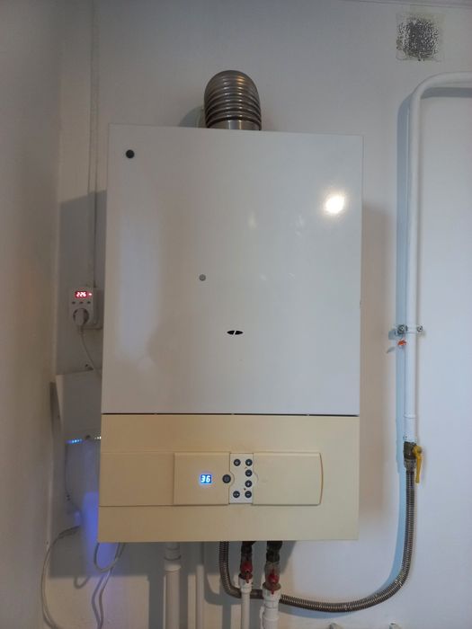 Продам котел на 400кв.м.