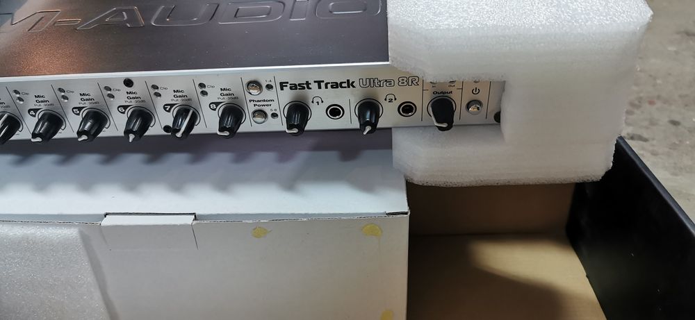 vand placa sunet m audio ultra 8r/dj traktor control s2/pionner dj Ser
