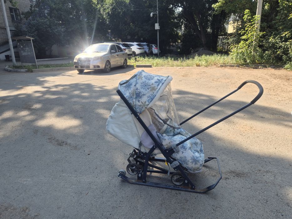 Продам зимние санки