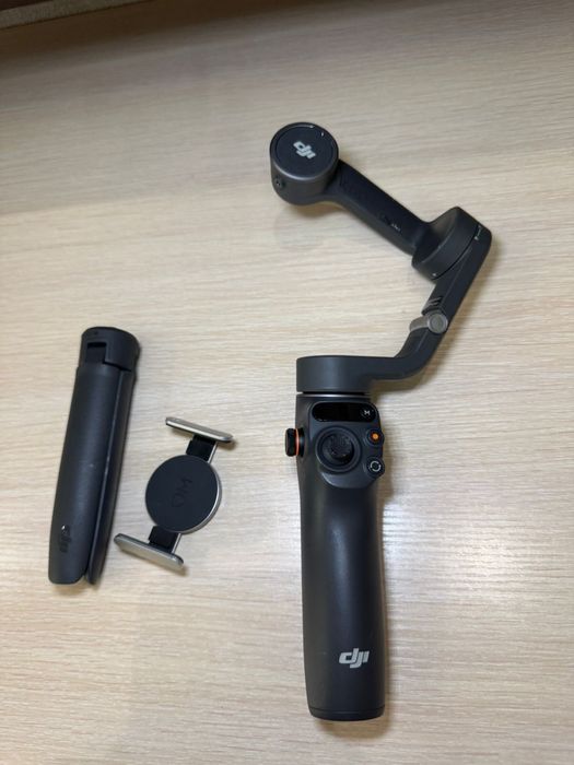 DJI Osmo Mobile 6
