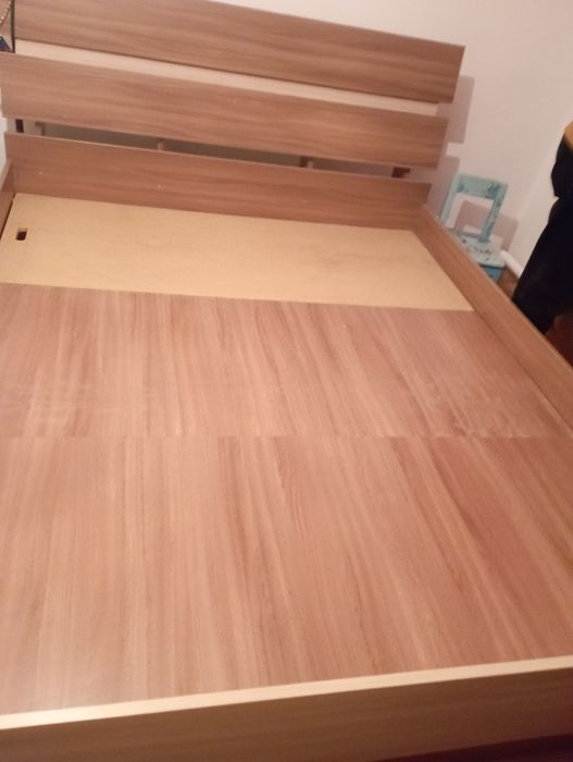 Продам деревяную кровать