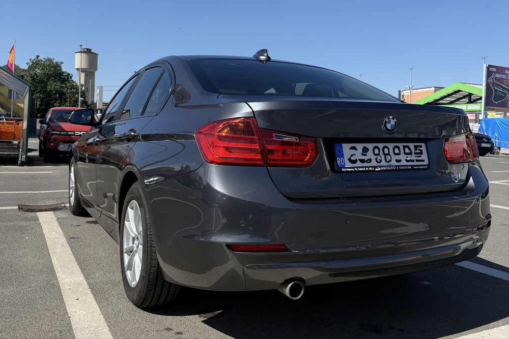 BMW Seria 3 F30 318D