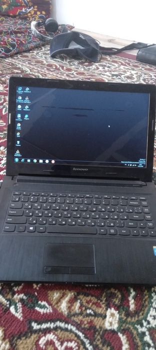 Windows ноутбук бэушный Lenovo.