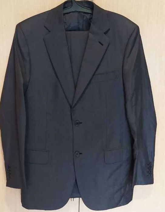 Костюм от Brioni в идеальном состоянии, размер 48