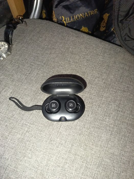 Bаng & Olufsen наушник черного цвета