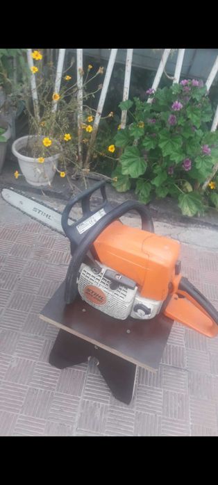 Продам бензопилу