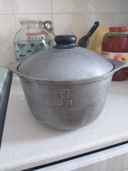 Казанок из чугуна