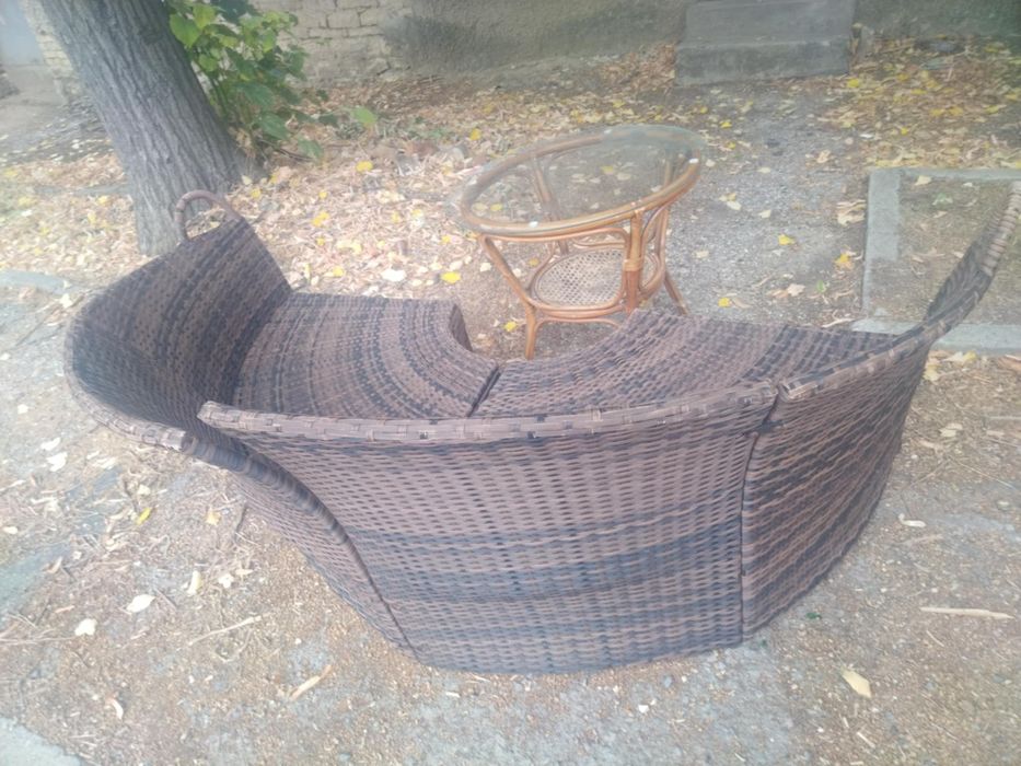 Комплект градински мебели от изкуствен  ратан - Маса и канапе
Размери