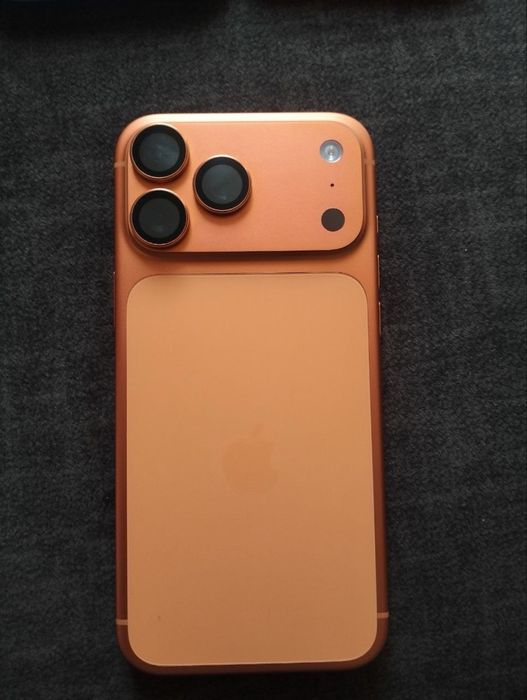 Айфон 17 pro max