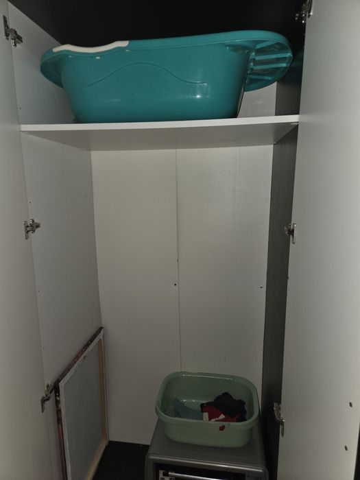 Продам шкаф для одежды