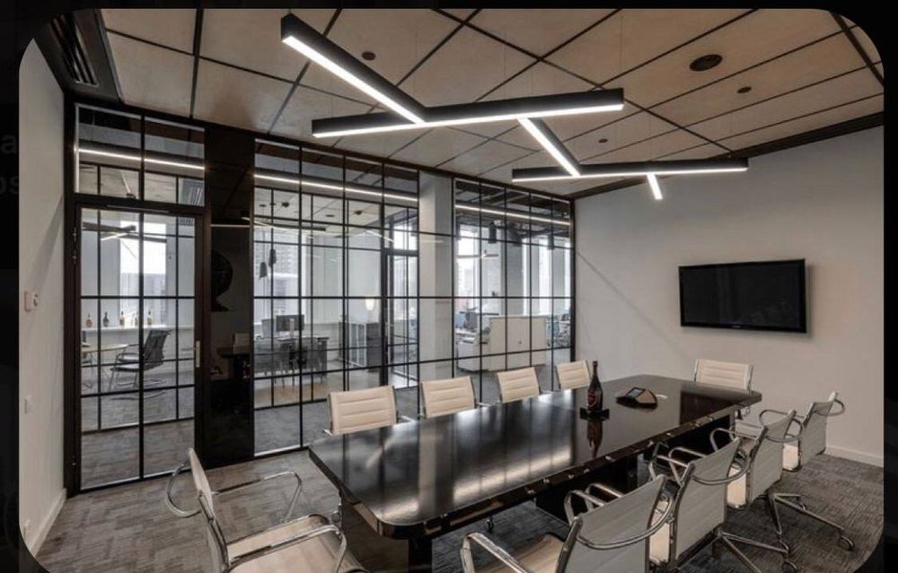 Podvesnoy svetilnik. Lineyniy. Подвесной. Навесной светильник